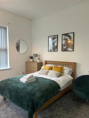 Large Studio with homely features!